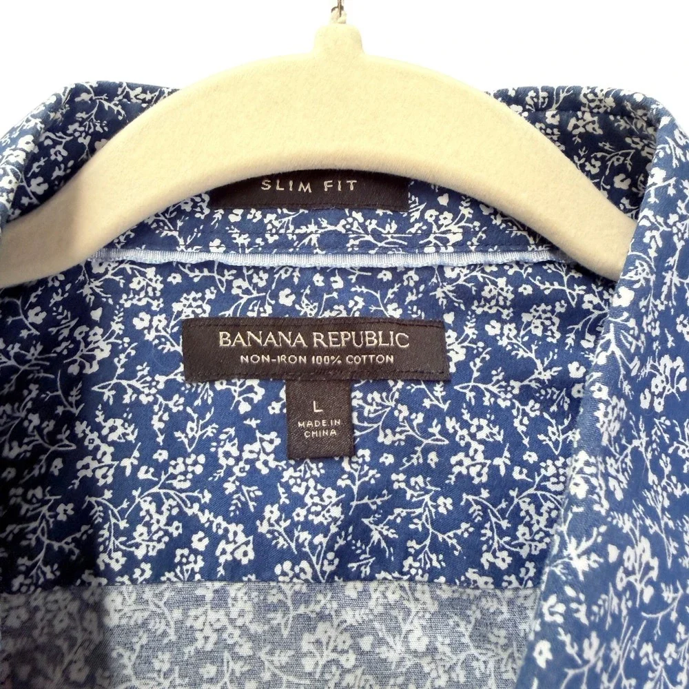 Banana Republic Button Down Mens L Blue Floral Untucked Fit Slim Fit Shirt